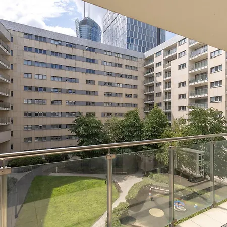 - Great Location - Stylish - Wronia45a Apartment