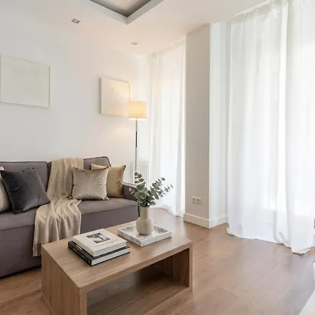 Urban Chic - Great Location - Stylish - Wronia45a وارسو