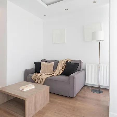 Urban Chic - Great Location - Stylish - Wronia45a * وارسو