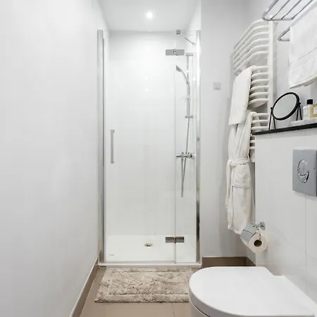 Urban Chic - Great Location - Stylish - Wronia45a * وارسو