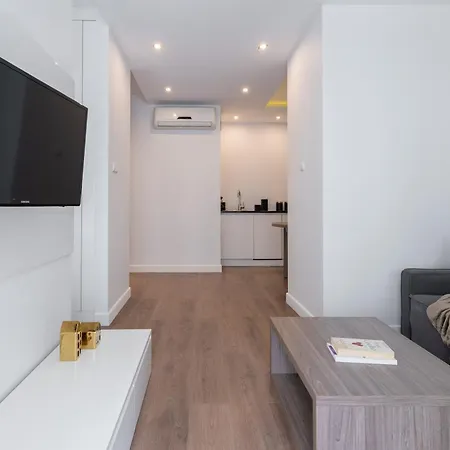Apartamento Urban Chic - Great Location - Stylish - Wronia45a *